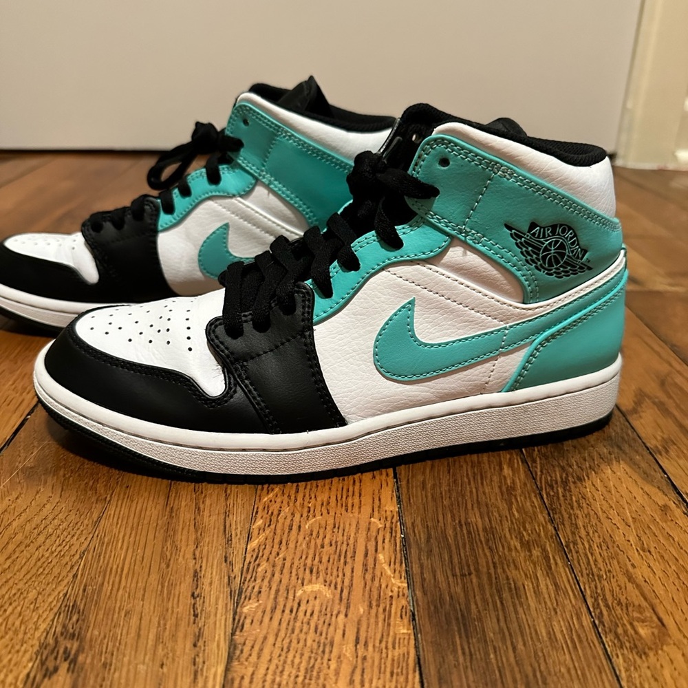 Nike Air Jordan Sneakers - Black, White, Teal